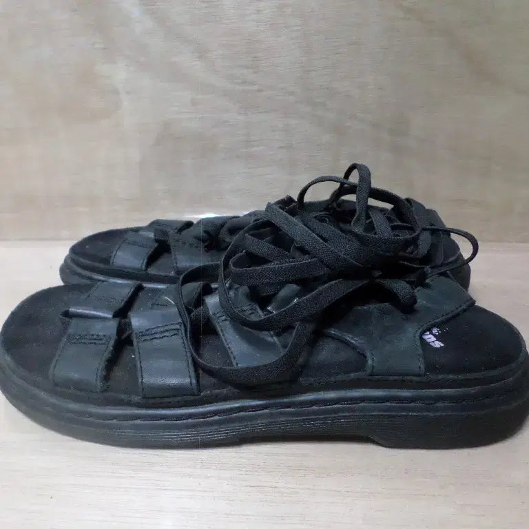 [BUNJANG] Dr. Martens Christina Sandals Slippers / 후루룩구제3 235 닥터마틴 크리스티나 샌들 슬리퍼 260629