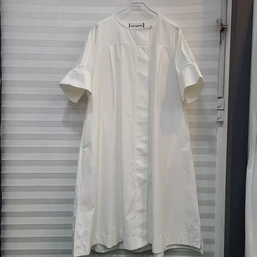 [BUNJANG] Karl Lagerfeld White Mini Dress (Size 66) / 칼라거펠트 미니원피스(66)