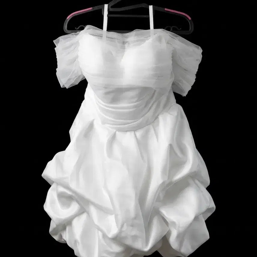 [BUNJANG] White Off-Shoulder Mini Wedding Dress / 셀프 웨딩드레스
