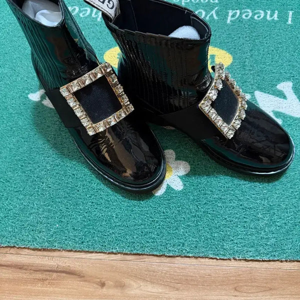 [BUNJANG] Roger Vivier Viv Rangers Patent Leather Chelsea Boots Black / 로저 비비에 비브 레인저스 페이턴트 레더 첼시 부티 블랙