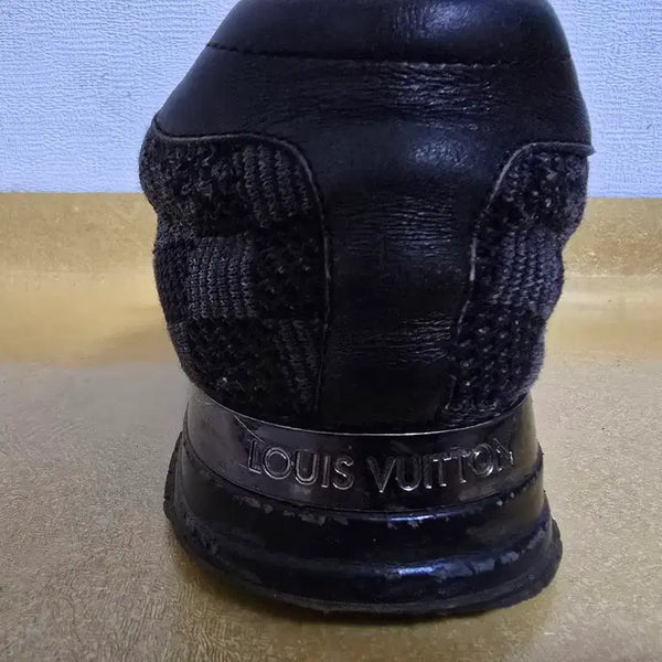 [BUNJANG] Louis Vuitton Black Sneakers / 루이비통 스니커즈 블랙