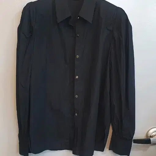 [BUNJANG] Joollog Collar Puff Blouse / 줄로그 카라 퍼프 블라우스 프리