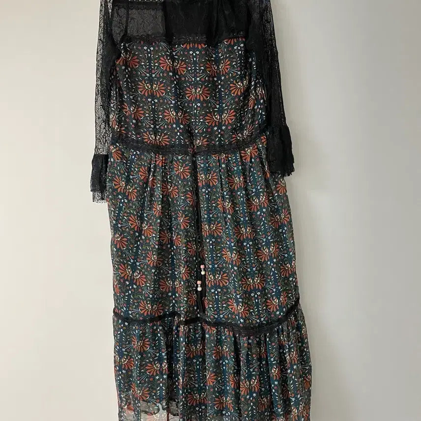 [BUNJANG] Black Lace Floral Long Dress / 블랙 레이스 플로럴 롱 원피스