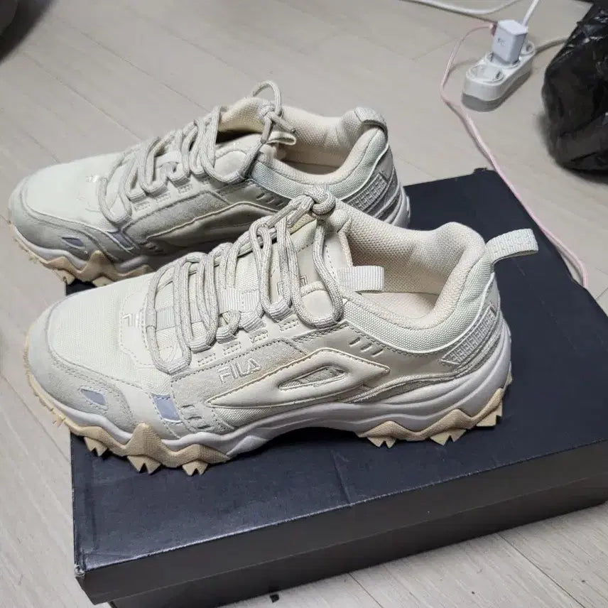 [BUNJANG] FILA Running Shoes Sneakers Size 250mm / 휠라 런닝화 운동화 250mm 상태최상