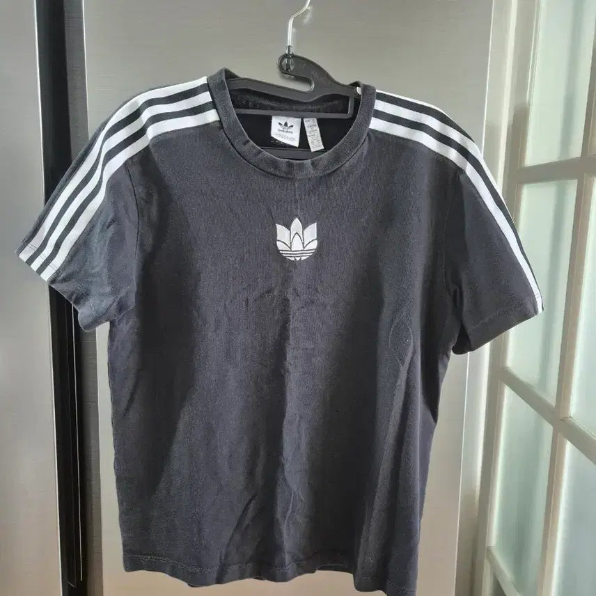 [BUNJANG] Adidas Three-Stripes Short Sleeve T-Shirt Black / 아디다스 삼선 반팔 티셔츠 블랙