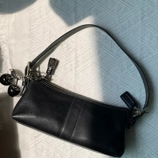 [BUNJANG] Coach Baguette Shoulder Bag Black / [희귀] Coach 바게트 숄더백