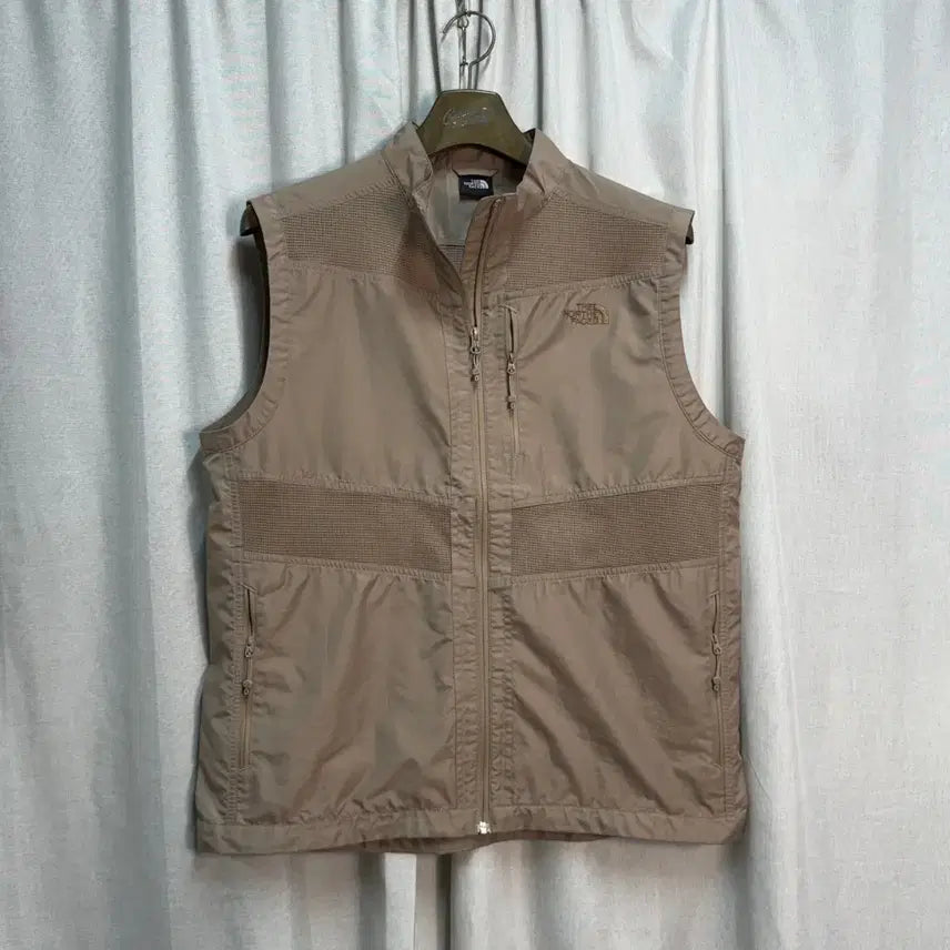 [BUNJANG] The North Face Beige Hiking Vest Jacket Size 110 / 110 노스페이스 등산 베스트 조끼자켓
