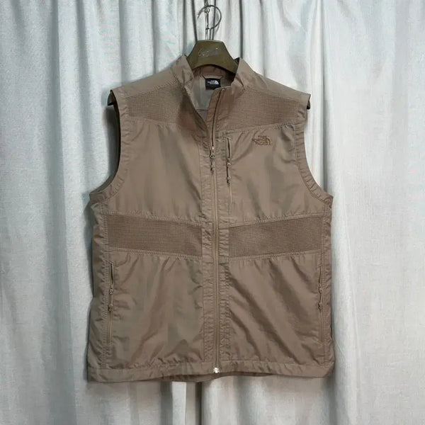 [BUNJANG] The North Face Beige Hiking Vest Jacket Size 110 / 110 노스페이스 등산 베스트 조끼자켓