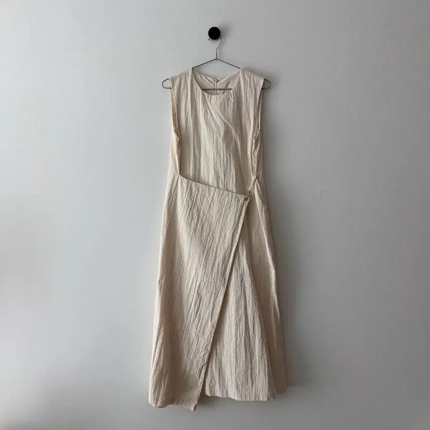 [BUNJANG] A Little Bit Wrap Dress / 어리틀빗 랩원피스
