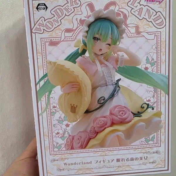 [BUNJANG] Hatsune Miku Wonderland Sleeping Beauty Figure / 하츠네 미쿠 원더랜드 잠자는 숲속의 공주 피규어