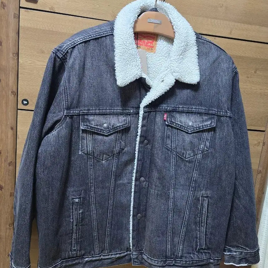 [BUNJANG] Levi's Sherpa Black Denim Jacket XL / [텍 달린 새상품] 리바이스 쉐르파 (XL) 흑청