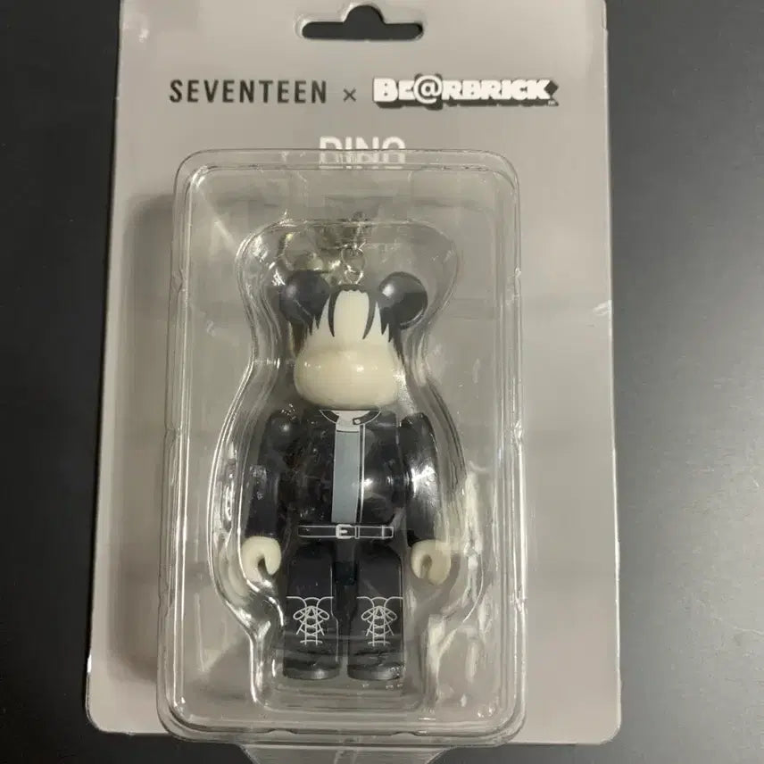 [BUNJANG] SEVENTEEN Bearbrick Dino 100% Sealed / (미개봉) 세븐틴 베어브릭 디노 100%