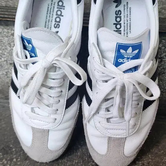 [BUNJANG] Adidas Originals Sneakers / 아디다스 운동화 흰색 검은색