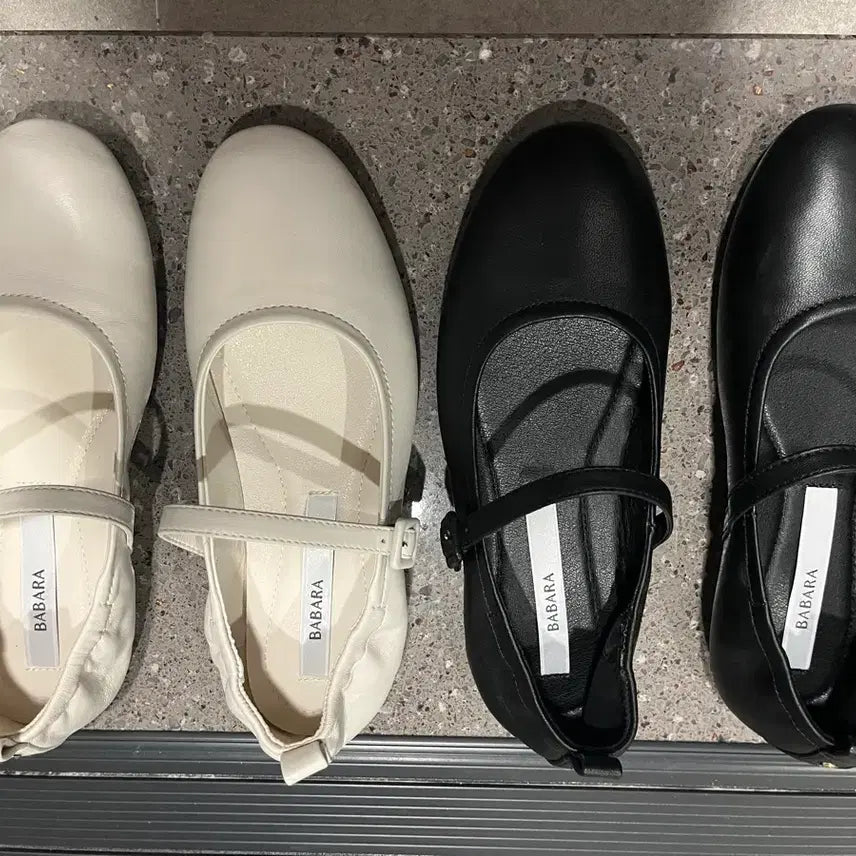 [BUNJANG] Barra Mary Jane Flat Shoes Set (Black & Ivory, Size 230) / <거의새상품 무배> 바바라 메리제인 플랫 일괄판매/ 230 블랙,아이보리