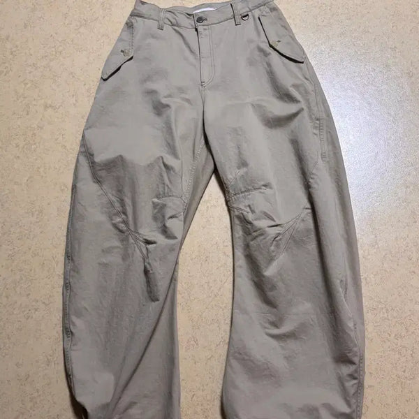[BUNJANG] ARBAN Triple Leaf Curved Pants Beige Size 4 / 아르반 트리플 리프 커브드 팬츠 트리플 베이지 4사이즈