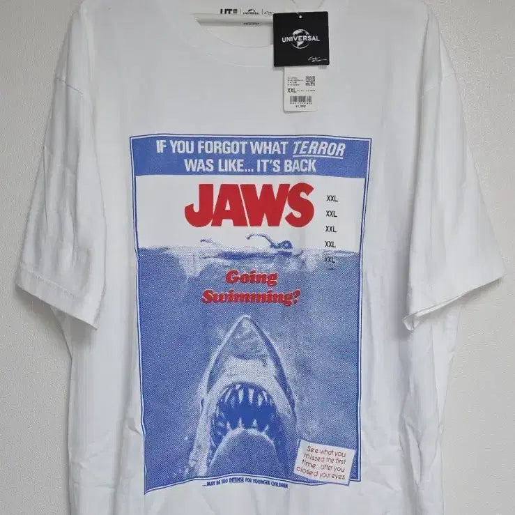 [BUNJANG] Uniqlo UT Jaws T-Shirt XXL / 유니클로 UT 죠스 티셔츠 XXL 새 제품