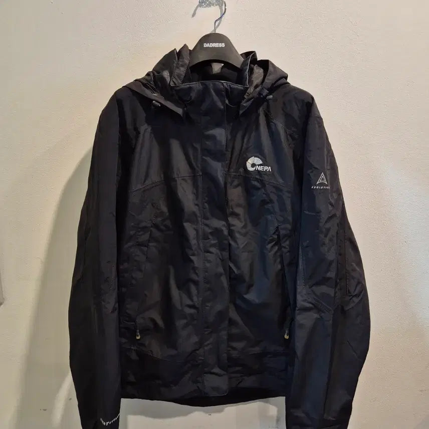 [BUNJANG] Nepa Hooded Windbreaker Jacket / 네파 후드 바람막이