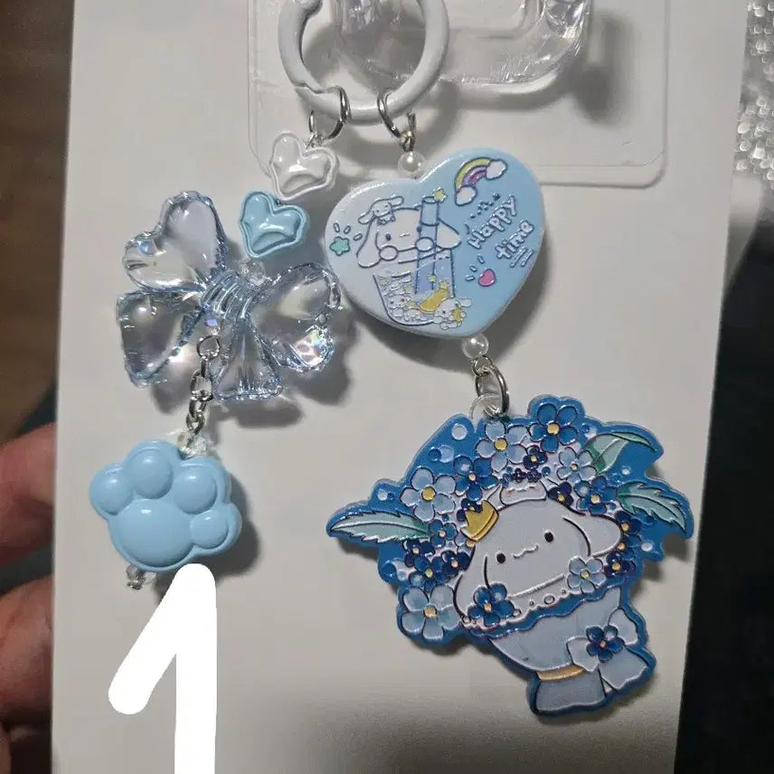 [BUNJANG] Hello Kitty Star Shaped Charm Keychain / 헬로키티 키링 별 모양 키링