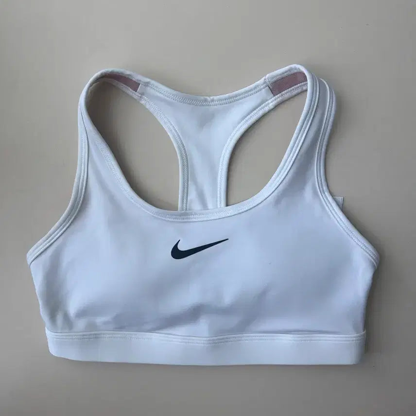 [BUNJANG] Nike Swoosh Medium Support Bra Top S / 나이키 스우시 미디엄 서포트 브라탑 S