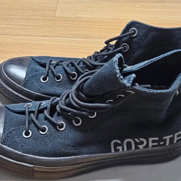[BUNJANG] Converse GORE-TEX High-Top Black Sneakers / 컨버스 고어텍스 하이탑 블랙