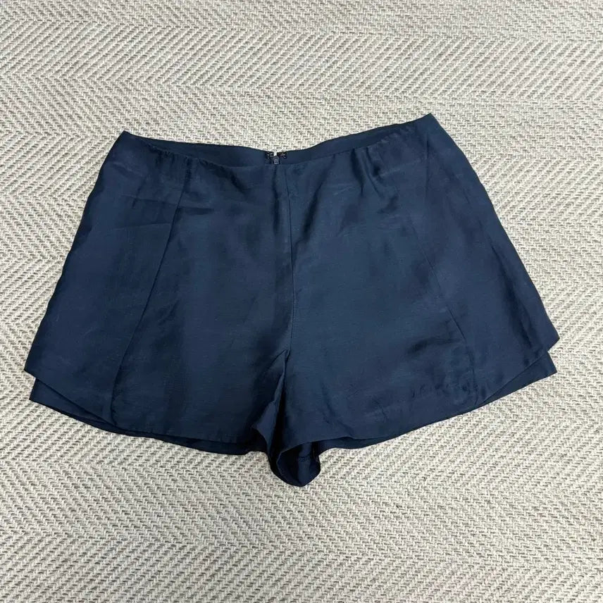 [BUNJANG] Ozh Ozh Navy Shorts / 오즈세컨 네이비 반바지