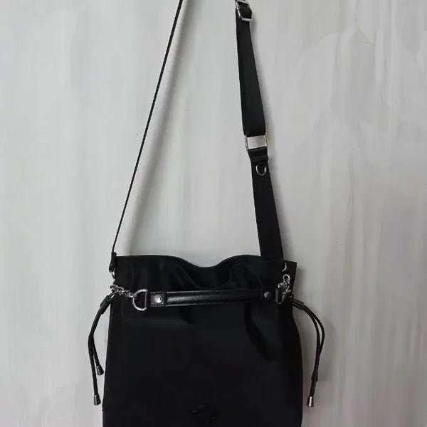 [BUNJANG] Oryani Mina Nylon Shoulder Crossbody Bag / 오야니미나숄더크로스백