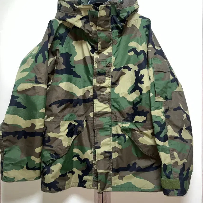 [BUNJANG] US Military GORE-TEX Woodland Camo Parka Set (M/R) / (새 상품급 세트 싸게 팔아요)미군 고어텍스 우드랜드 카모 파카 m/r