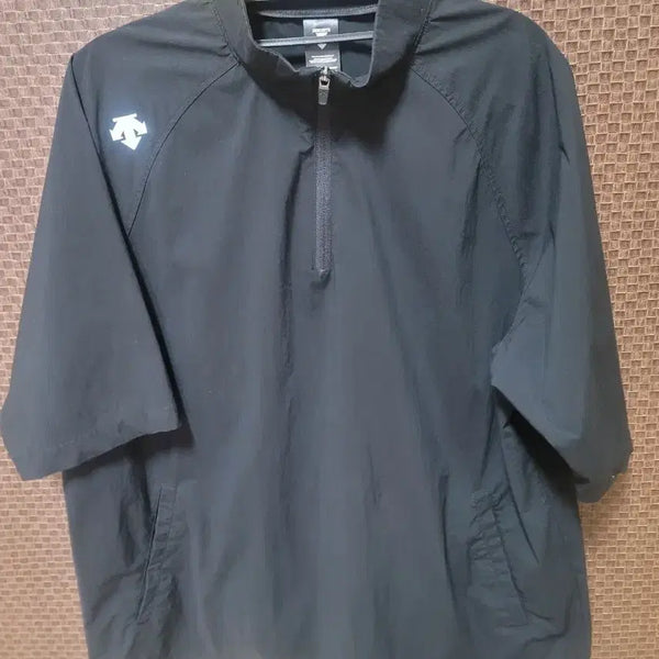 [BUNJANG] Descente Baseball Short Sleeve Windbreaker / 데상트 베이스볼 반팔 바람막이
