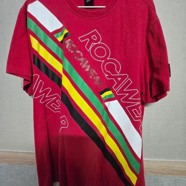 [BUNJANG] Rocaware Red Stripe Logo Short Sleeve T-Shirt / 로카웨어 레드 컬러 스트라이프 로고 반팔 티셔츠