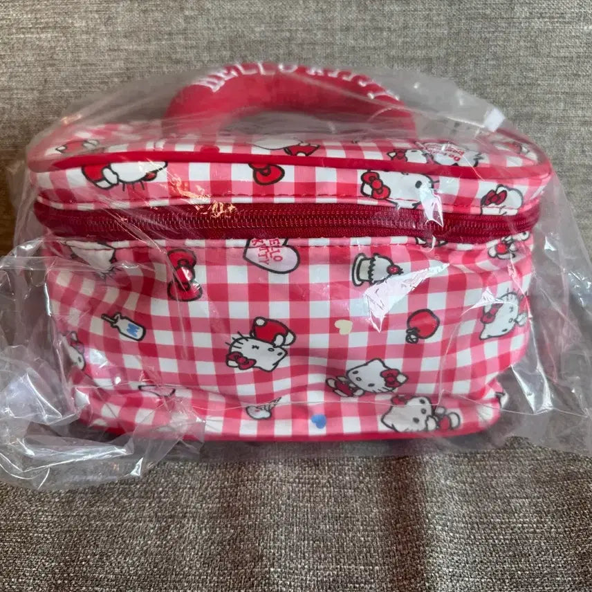 [BUNJANG] Hello Kitty Bunny Pouch / 헬로키티 버니티 파우치
