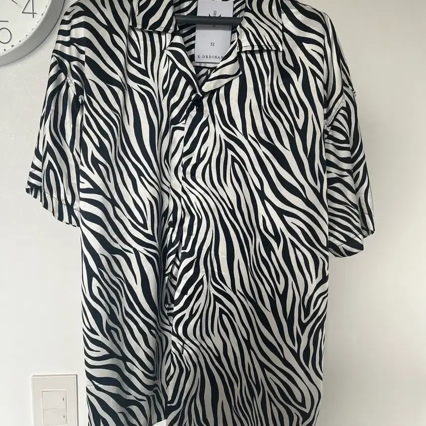 [BUNJANG] XODIAC Pattern Short Sleeve Shirt / 엑스오디너리 반팔 셔츠