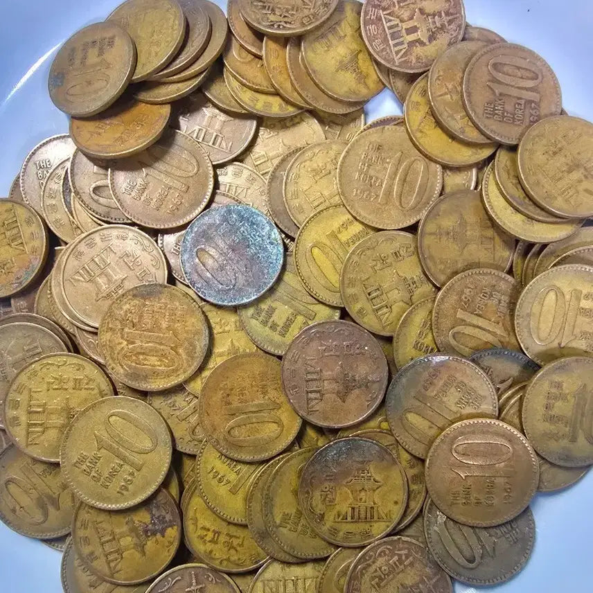 [BUNJANG] 1967 Bank of Korea 10 Won Coin Bundle (150 pcs) / 한국은행 10주 67년 150개