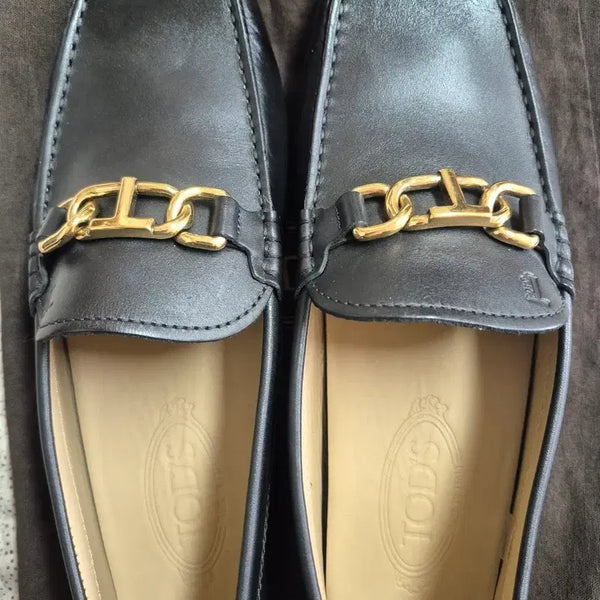 [BUNJANG] Tods Leather Loafers Black Gold Accent Size 260 / 정품 토즈 로퍼 블랙 골드 장식 260