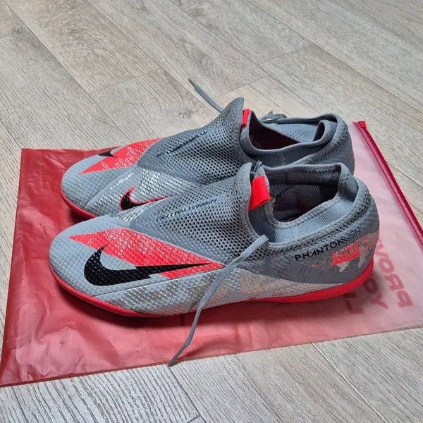 [BUNJANG] Nike Phantom Vision 2 TF Soccer Cleats (Size 280) / 나이키 팬텀 비전 2 TF 280
