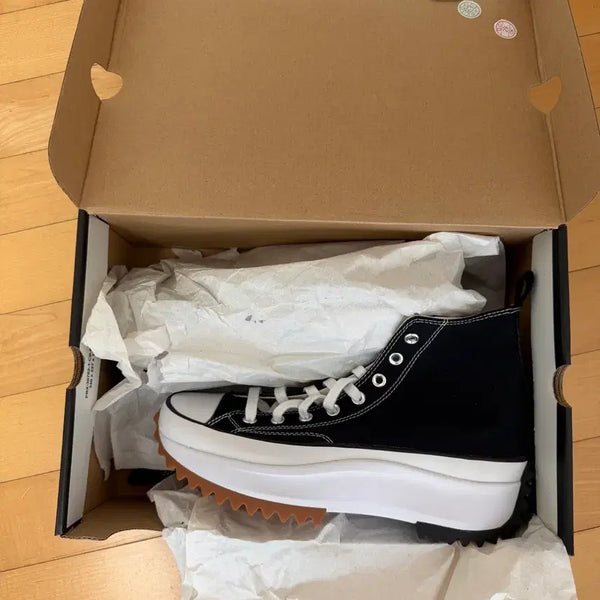 [BUNJANG] Converse Run Star Hike Black White Size 270 New / 컨버스 런스타 하이크 검흰 270 사이즈 새상품