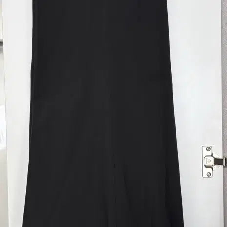[BUNJANG] MUDIDI Cool Standard Wide Hidden Banding Slacks Black / 무탠다드 쿨탠다드 와이드 히든 밴딩 슬랙스 블랙