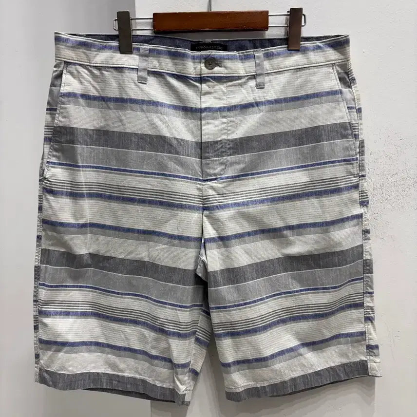 [BUNJANG] Banana Republic Men's Striped Shorts White/Blue Size 35 / 바나나리퍼블릭 남자35 스트라이프반바지 화이트블루 새상품