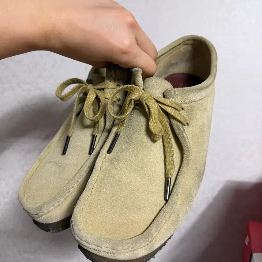 [BUNJANG] Clarks Wallabee Beige Suede Shoes 270 / 클락스 왈라비 270