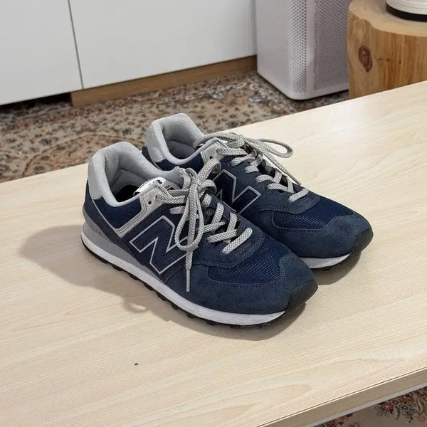 [BUNJANG] New Balance 574 Classic Navy Sneakers (260mm) / 뉴발란스 574 클래식 네이비(260)
