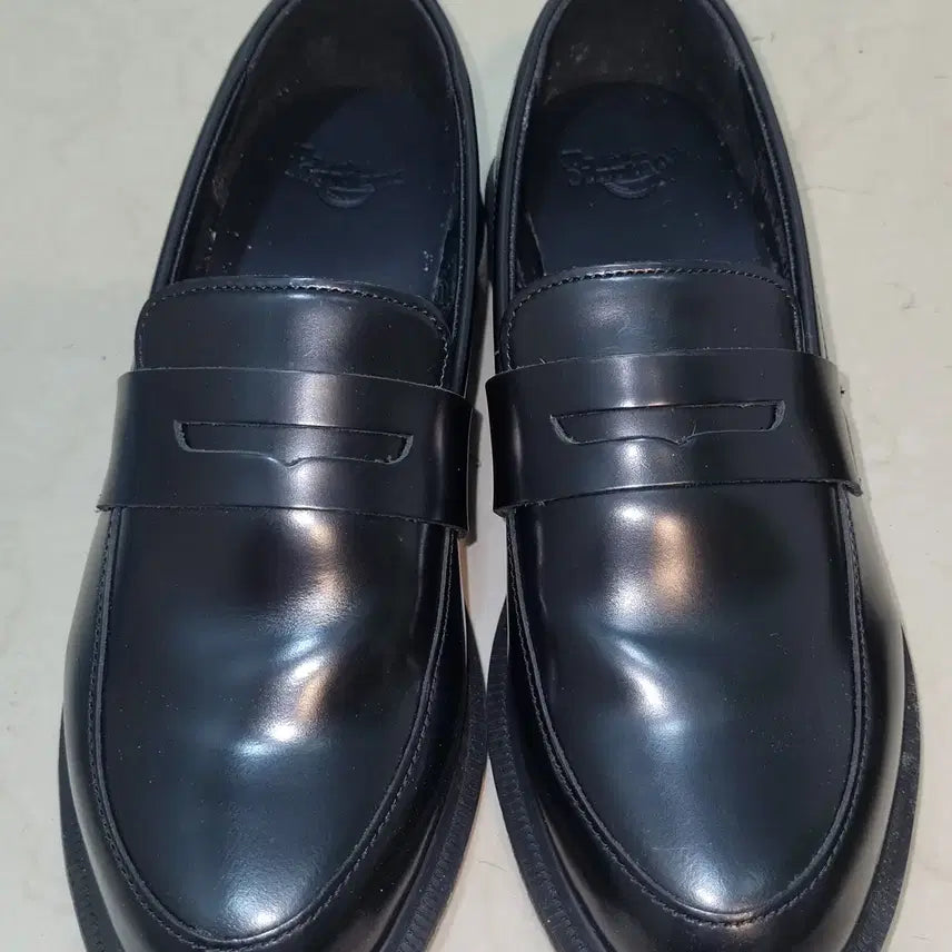 [BUNJANG] Dr. Martens Temera Loafer Black Polished Smooth Leather Shoes / 닥터마틴 테마라 로퍼 블랙 폴리시드 스무스 250mm