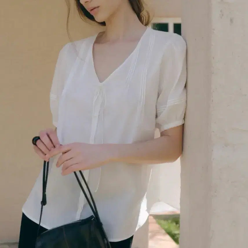 [BUNJANG] For Your Eyes Only Cotton Puff Sleeve Blouse / 포유어아이즈온리 코튼 퍼프 블라우스