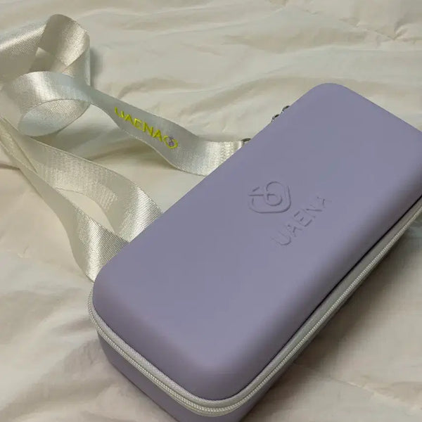 [BUNJANG] IU Official Lightstick 'IKE' Ver. 3 + Golden Hour Concert Pouch Bundle / 아이유 응원봉 아이크 ver.3 + 골든아워콘 구 파우치 거의 새거