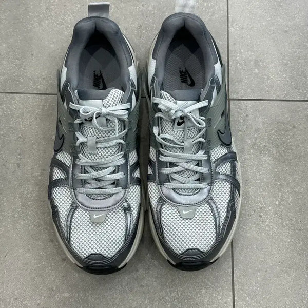[BUNJANG] Nike V2K Run Wolf Grey Shoes (295mm) / 나이키 V2K 런 울프그레이 295mm