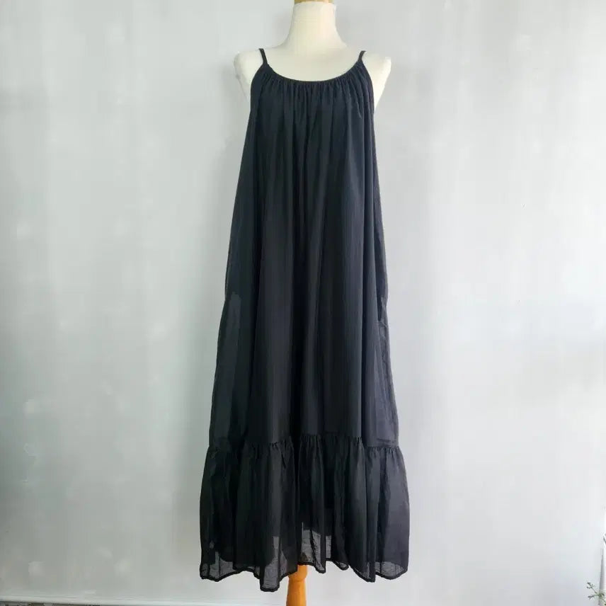 [BUNJANG] YY.STUDIO Frill Long Dress Black One Size / c66 YY.STUDIO 프릴 롱 원피스 블랙 프리사이즈 바캉스 데일리룩