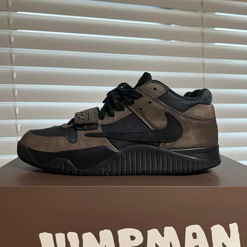 [BUNJANG] Nike Jordan Travis Scott Jumpman Jack Dark Mocha US 9 / 나이키 조던 트래비스 스캇 점프맨 잭 다크 모카 270