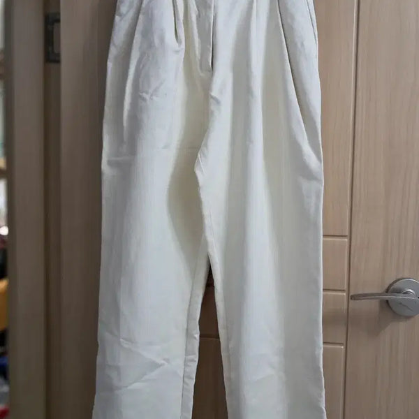 [BUNJANG] Kinder Salmon Cream Slacks Pants / 킨더살몬 크림색 슬랙스 바지
