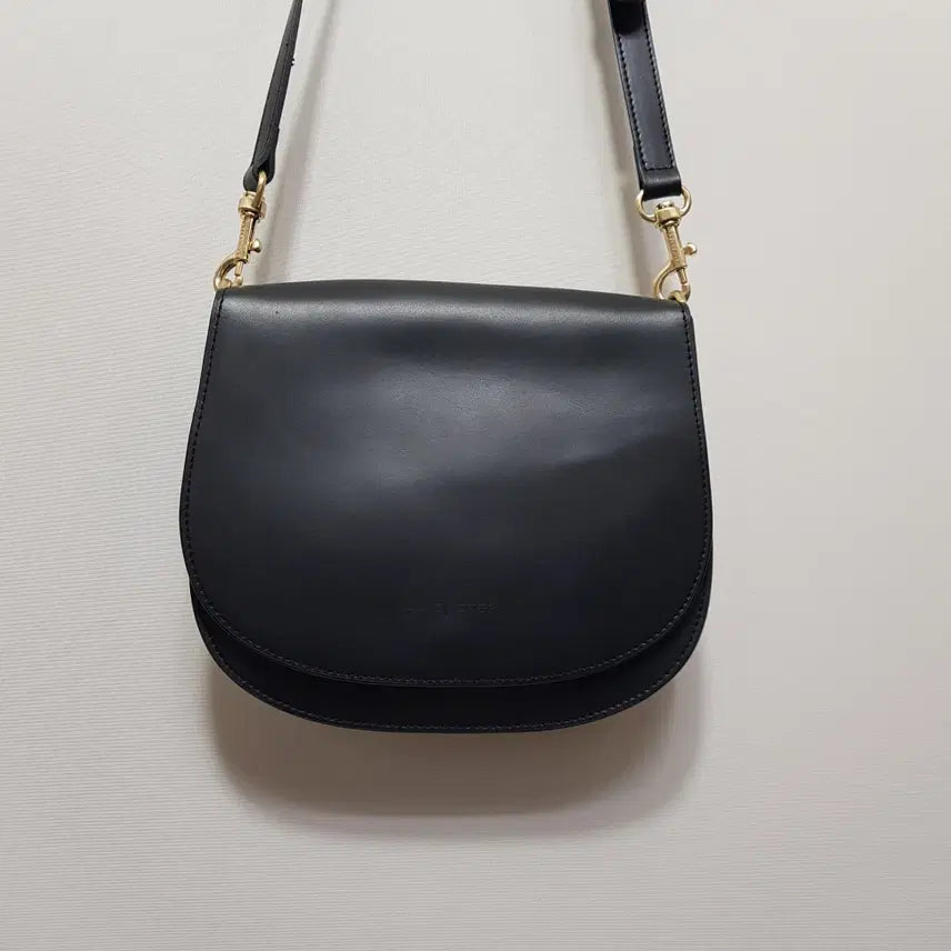 [BUNJANG] Lancaster Leather Shoulder Bag M Black / 랭카스터/레더숄더백/M/가로23세로18/파라오쇼핑