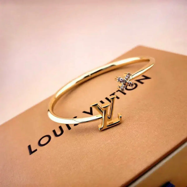[BUNJANG] Louis Vuitton LV Iconic Signature Logo Gold Metal Bracelet / 루이비통 LV 아이코닉 시그니처 로고 골드 금속 팔찌 여성용 액세서리