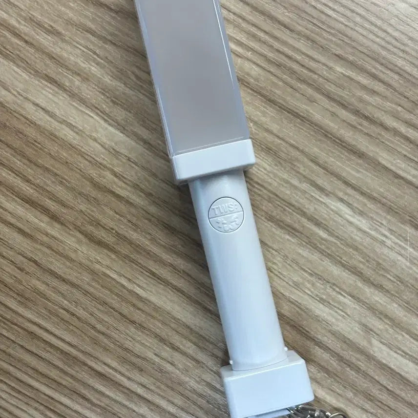 [BUNJANG] TWS Lightstick Keychain / 투어스 응원봉 키링