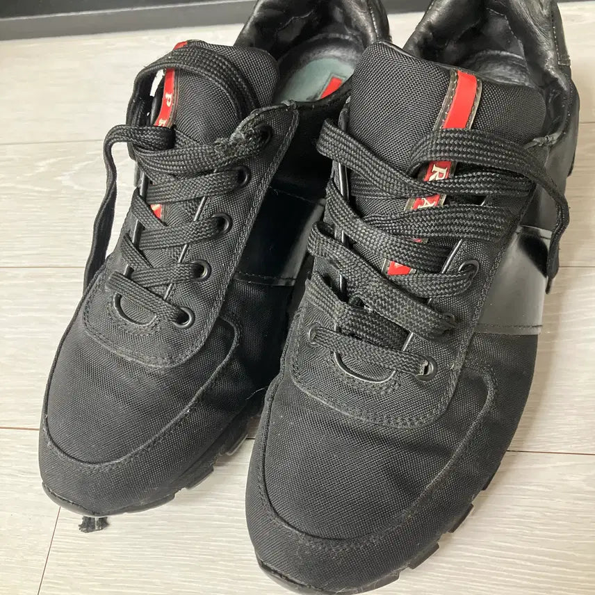 [BUNJANG] Prada Black Sneakers UK7 (260) / 프라다 블랙 스니커즈 UK7 (260)
